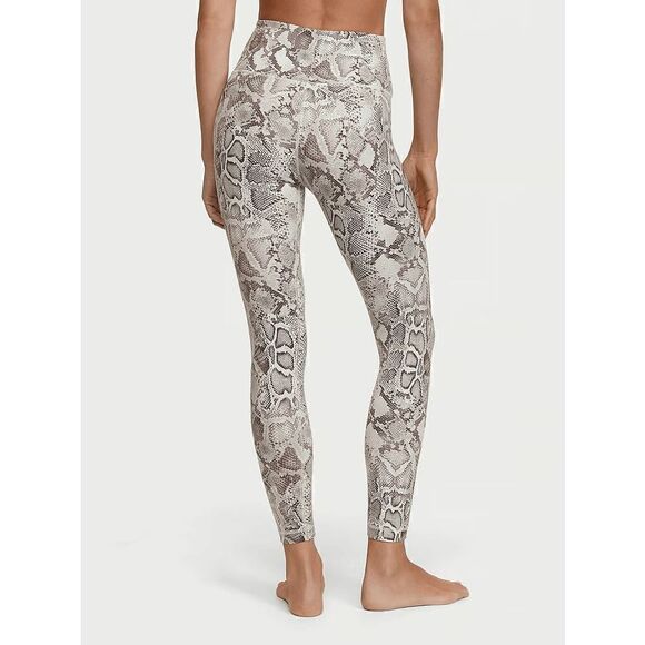 Victorias Secret Love Cloud Crossover Snake Skin Print Leggings Size 10 NWOT - Picture 8 of 8